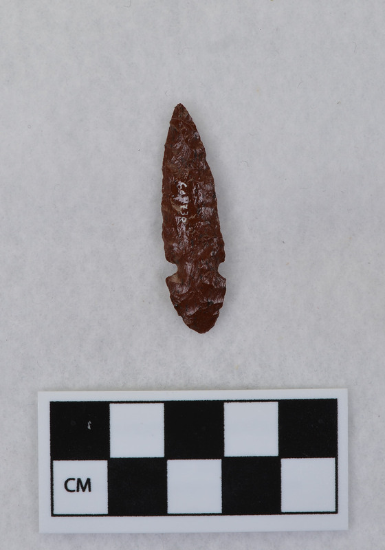 Side notched, associated w/Ce.4053