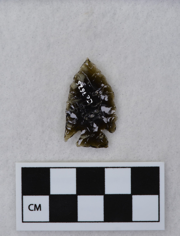 Corner notched, one tang broken