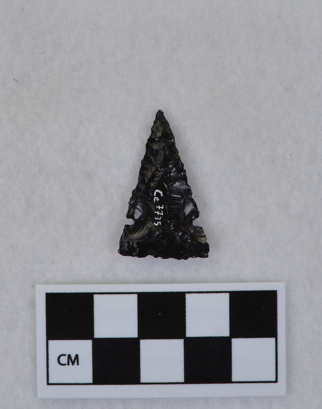 Side notched, associated w/Ce.7726