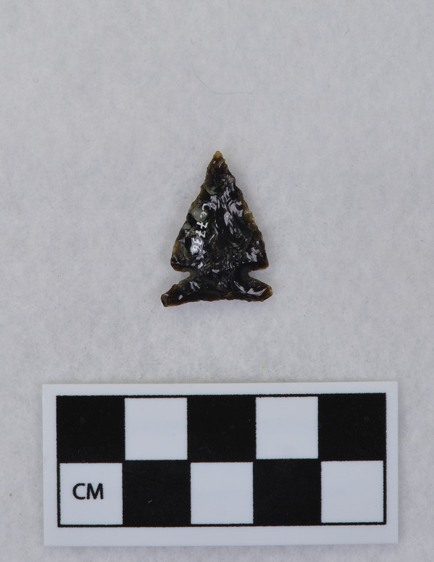 Side notched, associated w/Ce.7726