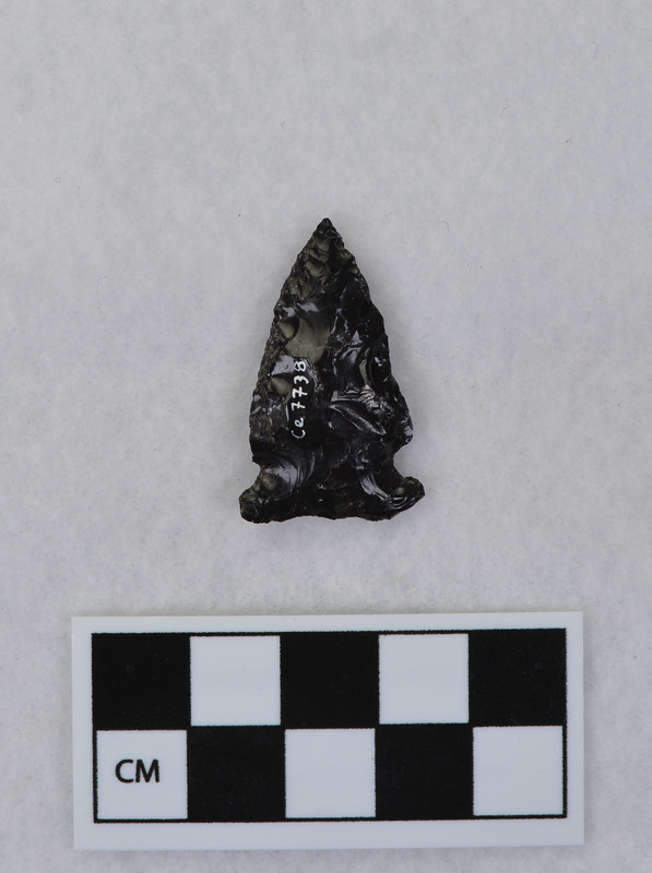 Side notched, associated w/Ce.7726