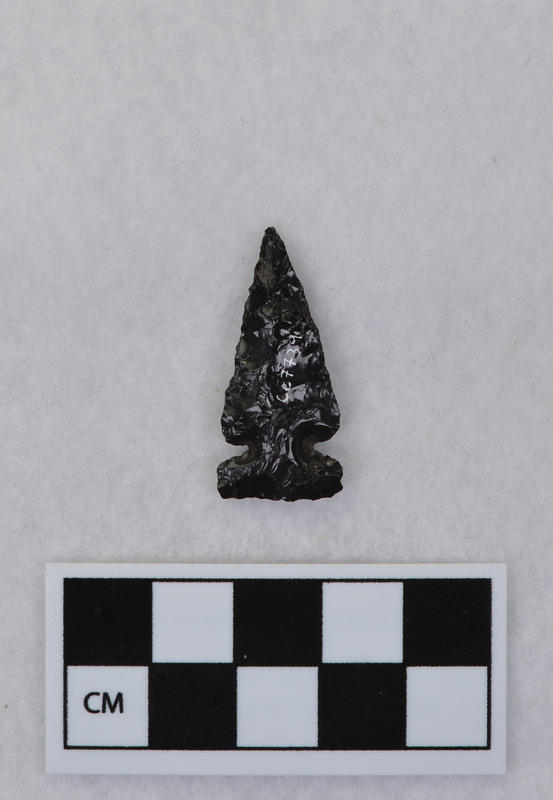 Side notched, associated w/Ce.7726