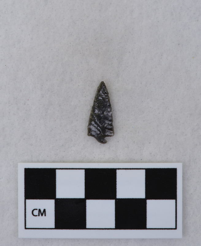 Side notched, broken/glued