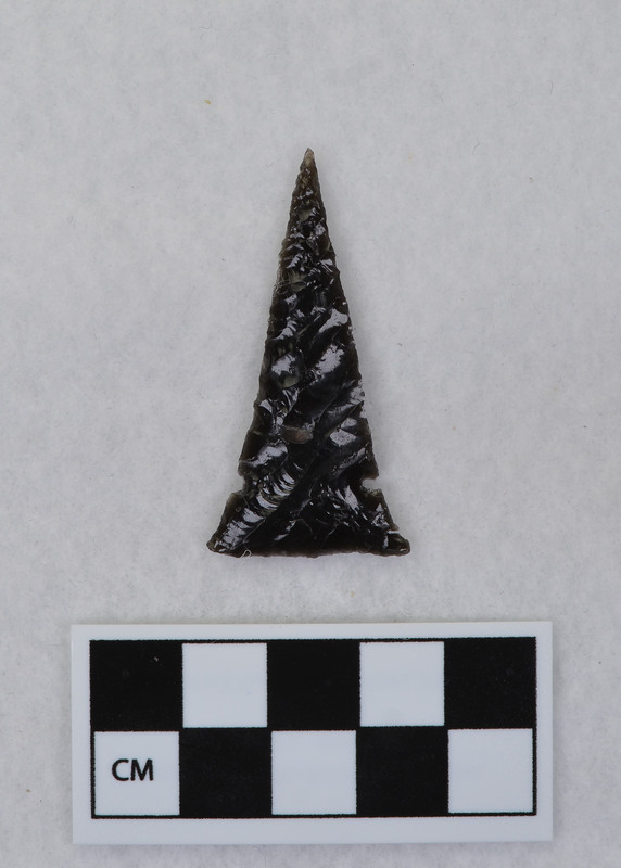 Triangular side notched, Titmus flaking For some reason he never finished notching this one? (JW)