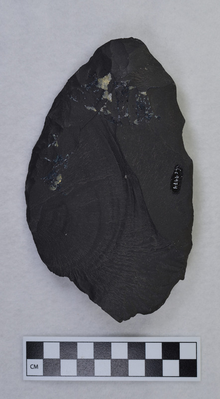 With several percussion flakes removed