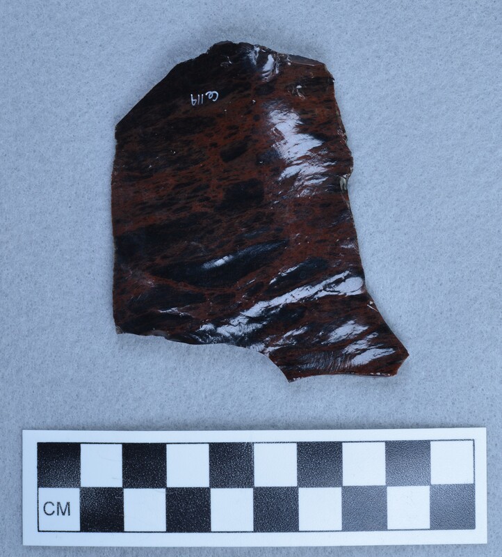 Broken biface with all flakes from its production. (GT) Ce.112 - Ce.623 are all from the production of the large biface (Ce.111) and allegedly represent a full sequence. (DHC)