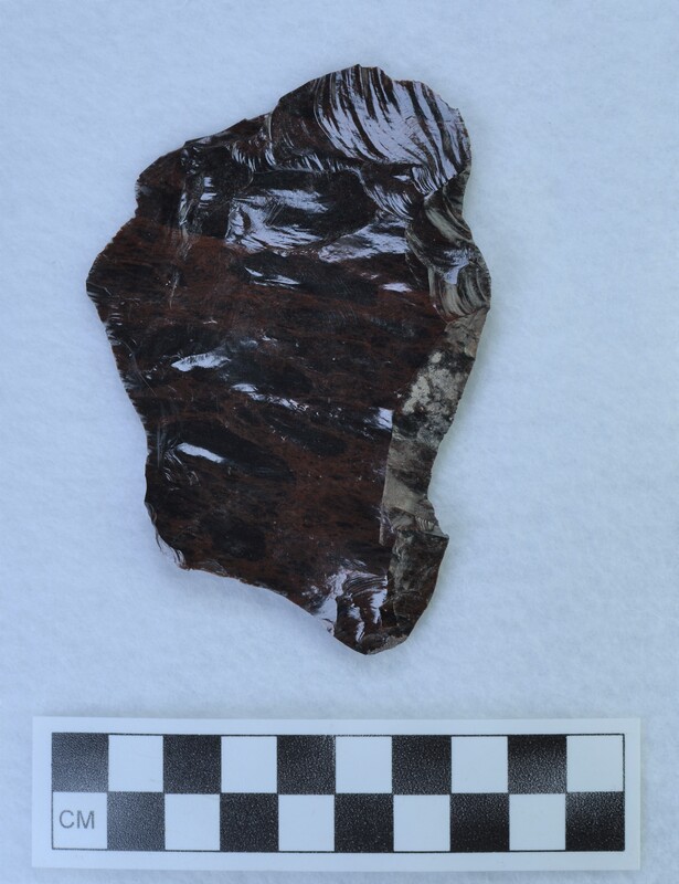 Broken biface with all flakes from its production. (GT) Ce.112 - Ce.623 are all from the production of the large biface (Ce.111) and allegedly represent a full sequence. (DHC)