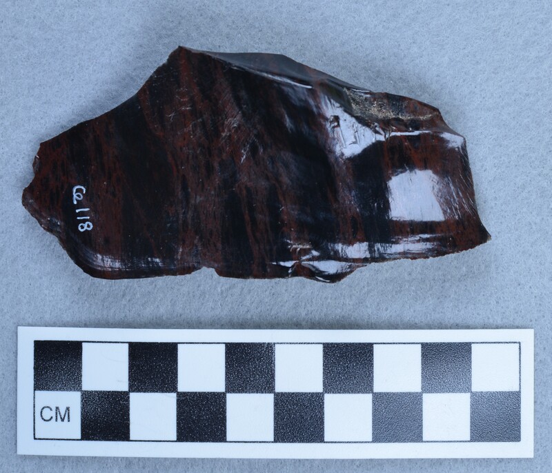 Broken biface with all flakes from its production. (GT) Ce.112 - Ce.623 are all from the production of the large biface (Ce.111) and allegedly represent a full sequence. (DHC)