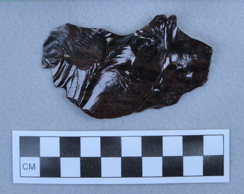 Broken biface with all flakes from its production. (GT) Ce.112 - Ce.623 are all from the production of the large biface (Ce.111) and allegedly represent a full sequence. (DHC)