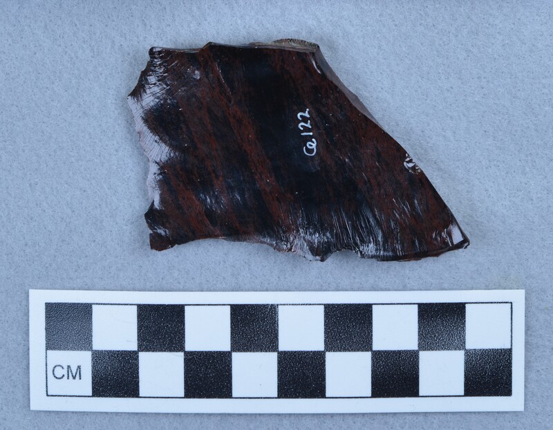 Broken biface with all flakes from its production. (GT) Ce.112 - Ce.623 are all from the production of the large biface (Ce.111) and allegedly represent a full sequence. (DHC)