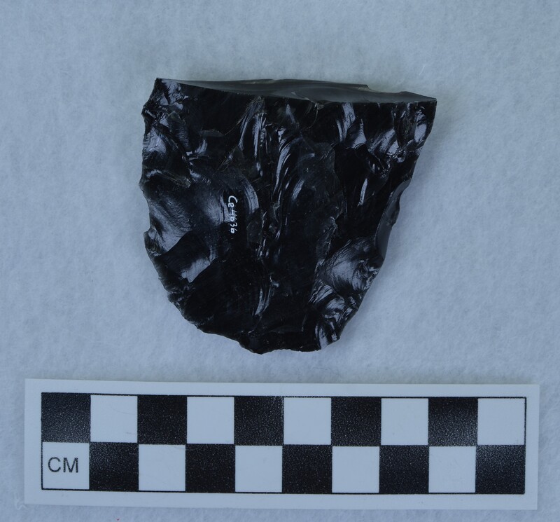 Broken, associated w/Ce.3976