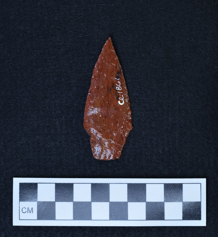 Shouldered, made on blade, Font Robert