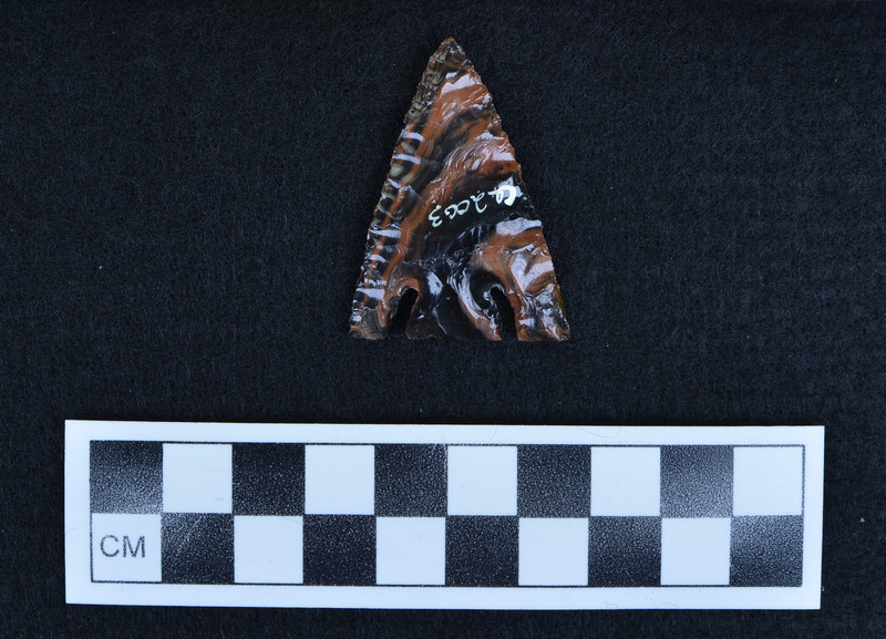 Basal notched, collateral flaking