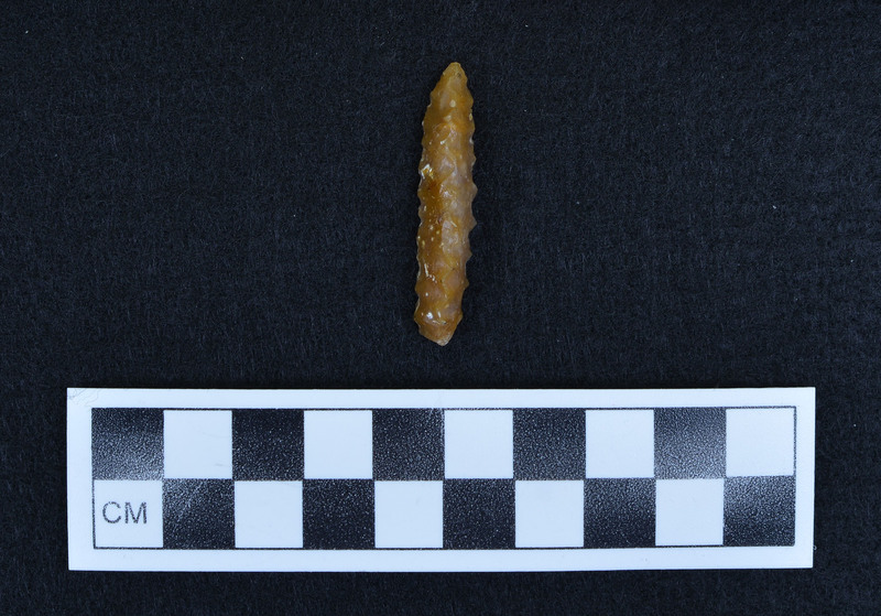 Alternately/oppositely flaked each edge