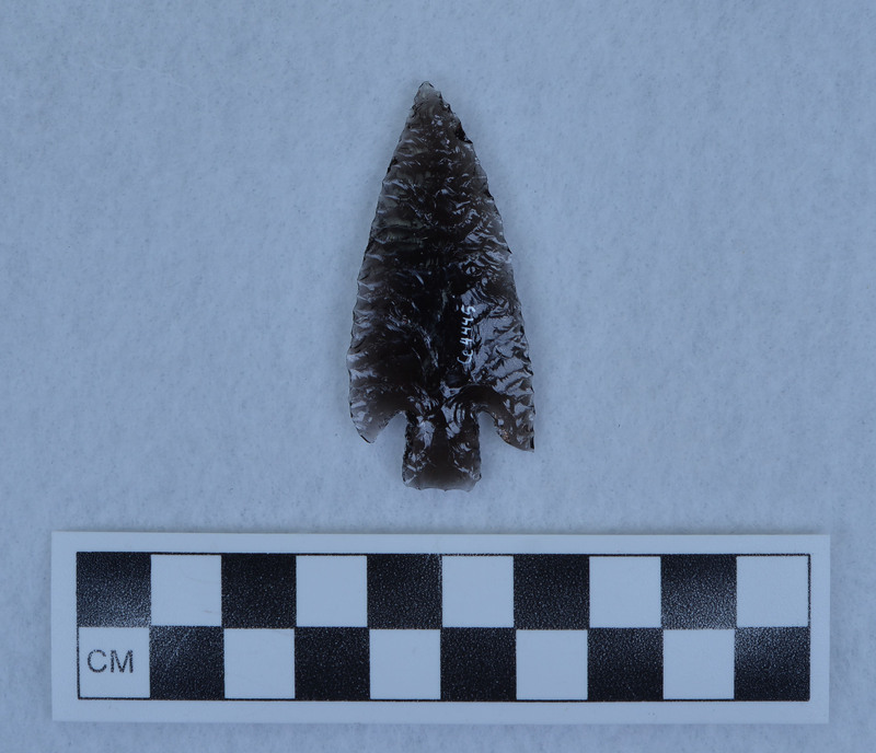 Basal notched, collateral flaking