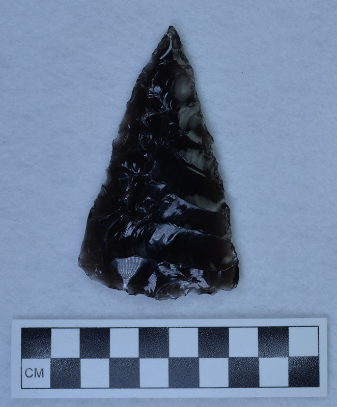 Long pressure thinning flakes, Produced by using long handled tools and thrusting motion. (JW)