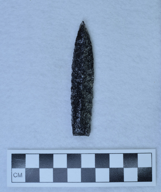 Collateral flaking to midline, similar to Eden style flaking