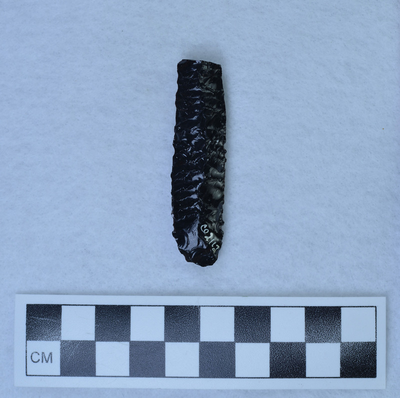 Flaking like Eden style point, Collateral flaking to midsection to form dorsal ridge. (GT)