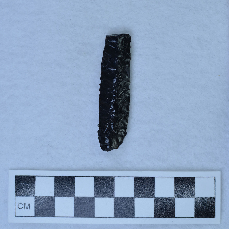 Flaking like Eden style point, Collateral flaking to midsection to form dorsal ridge. (GT)