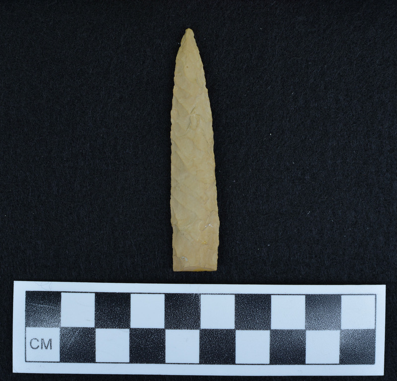 Parallel diagonal flaking, base broken