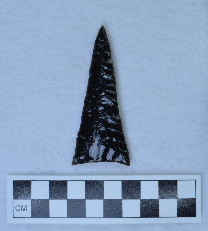 One side shows removal of hinge fracture, Left a partial negative bulb in from the margin. (JW)