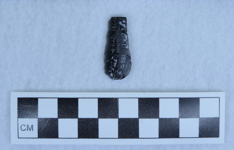 Pressure flaking on a blade for practice