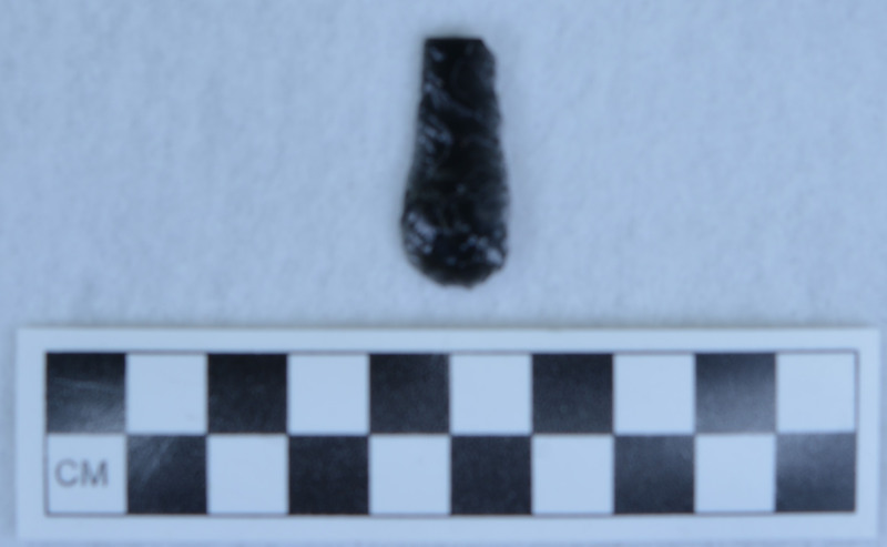 Pressure flaking on a blade for practice