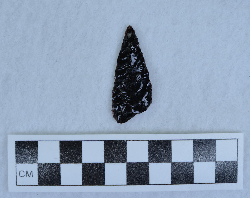 Parallel diagonal flaking, Titmus holding tech.