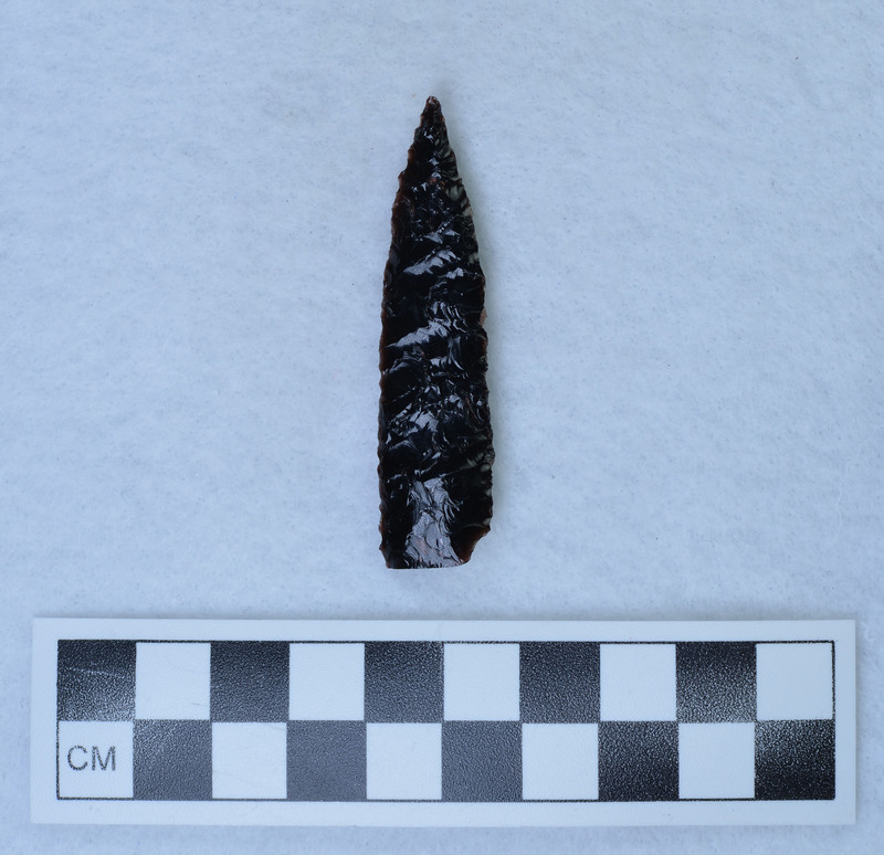 One face - flakes terminate on a distinct ridge