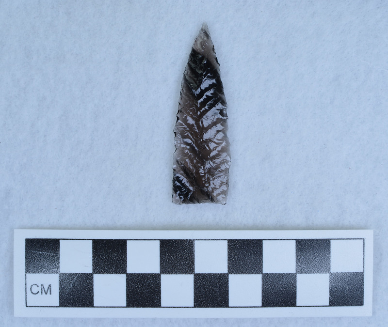 One side chevron flaking, one side Titmus flaking