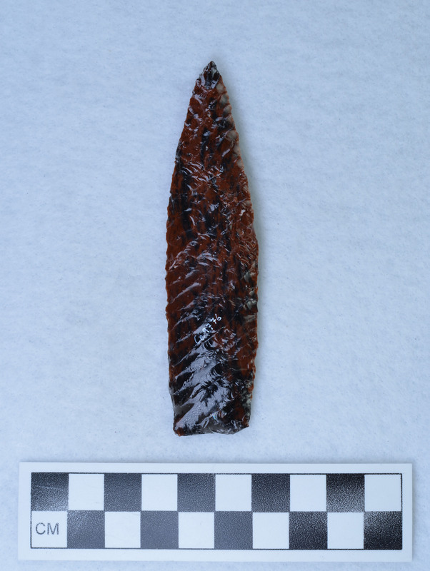 1 side Titmus flaking, 1 side palm held flaking