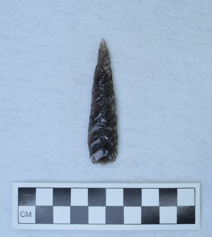 Titmus holding tech., parallel diagonal flaking