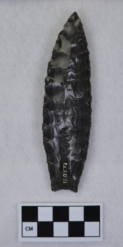 Collateral flaking to midsection lanceolate style, base thinned, concave base