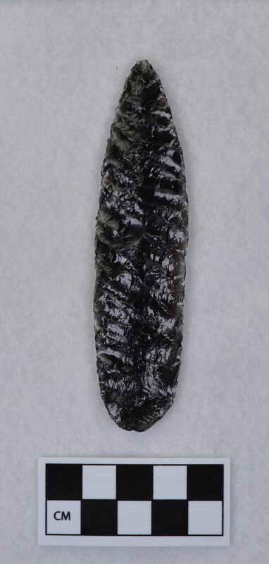 Collateral flaking, ovate