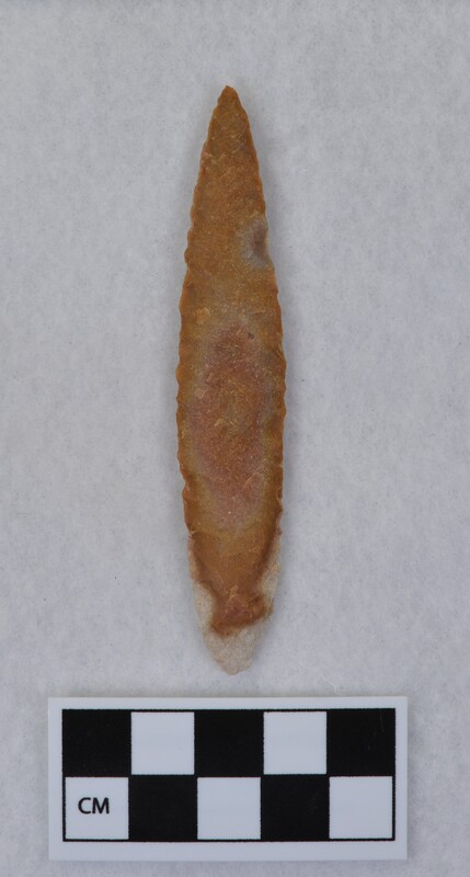 Parallel diagonal flaking, lanceolate, some basal thinning