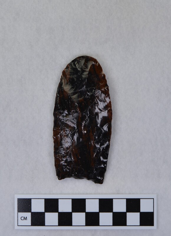 Percussion fluting using hammerstone, folsom style