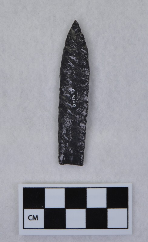 Lanceolate style, basal margins ground, some basal thinning