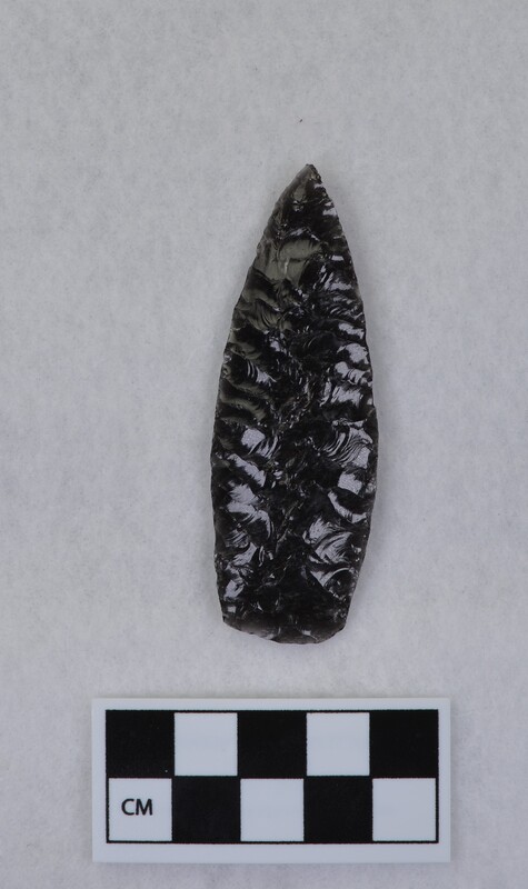 Lanceolate style, slightly contracting stem, basal margin lightly ground, base thinned