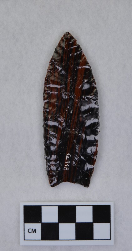 Collateral flaked, basal thinned, lanceolate style, concave base