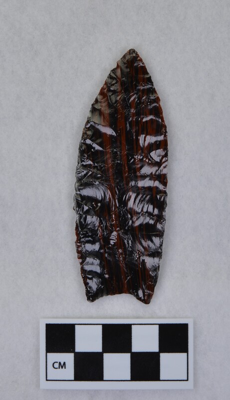 Collateral flaked, basal thinned, lanceolate style, concave base