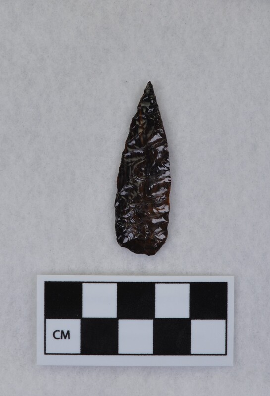 Parallel diagonal flaking, Titmus holding tech.