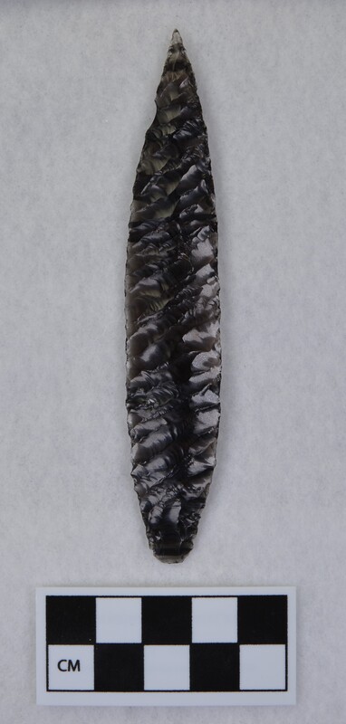 Parallel diagonal flaking, Titmus technique, basal thinning