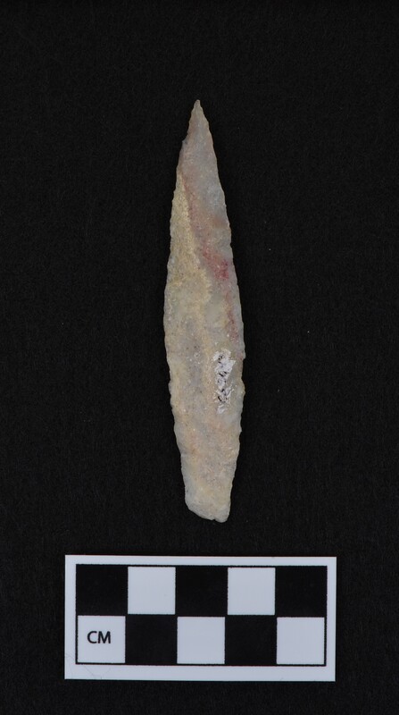 Non-heat treated, Titmus technique, lanceolate style point, ground and thinned basal margins