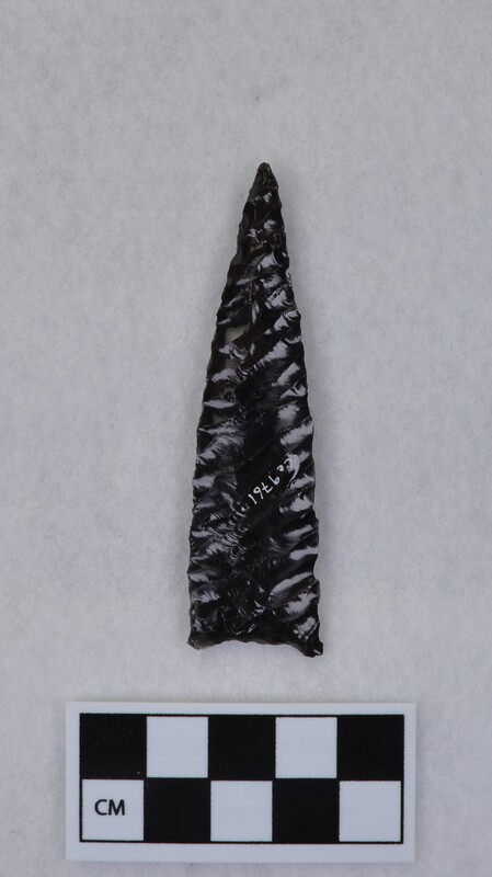 Lanceolate, Titmus flaking, basal thinned 1 face, slightly concave base