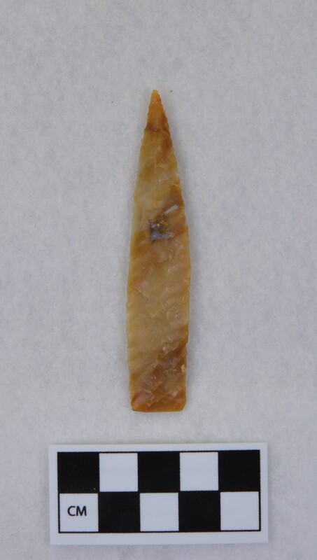 Heat treated, Titmus technique, lanceolate style point, ground and thinned basal margins