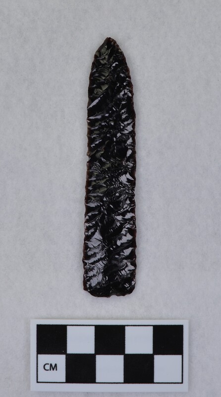 Titmus flaking, lanceolate style, ground and thinned basal margins