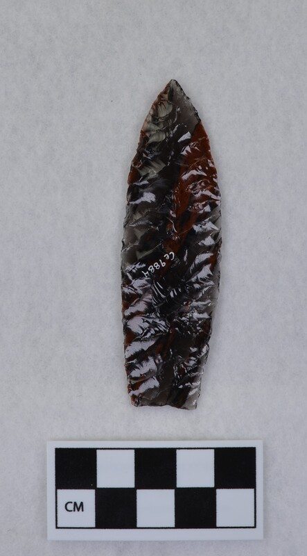 Titmus flaking, lanceolate style, ground and thinned basal margins