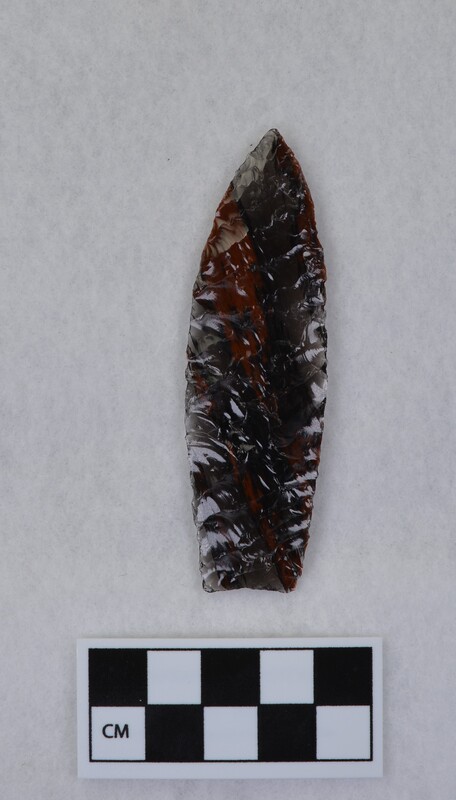 Titmus flaking, lanceolate style, ground and thinned basal margins