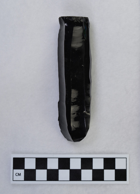 Polyhedral, Mesoamerican. Started from sawed core. Platform is sawed surface. (GT)