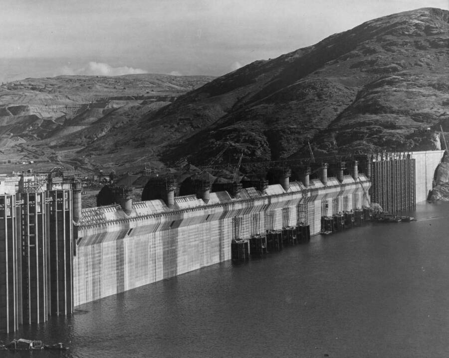 View of the construction on Grand Coulee Dam